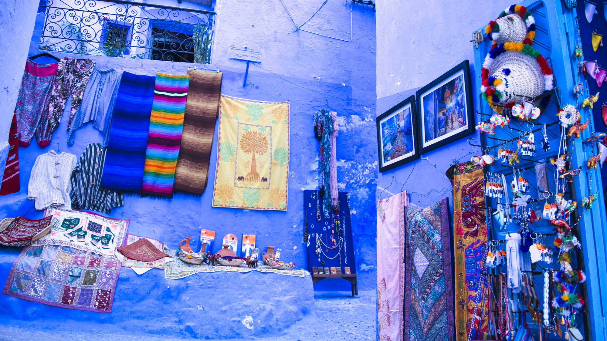 What to Wear in Morocco: A Season-by-Season Guide (and Do Women Need to Cover Up?)